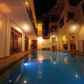 Randuma Villas logo