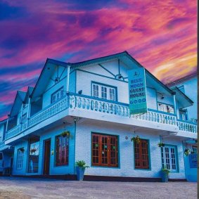 Blue moon Hotel Nuwaraeliya logo