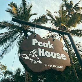 Peak House logo
