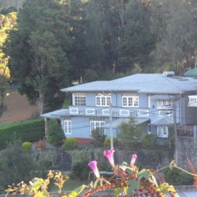 Mount Mary Inn  logo