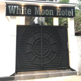 White Moon Hotel  logo