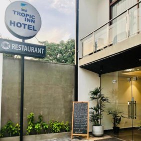 Tropic Inn - Mount Lavinia  logo